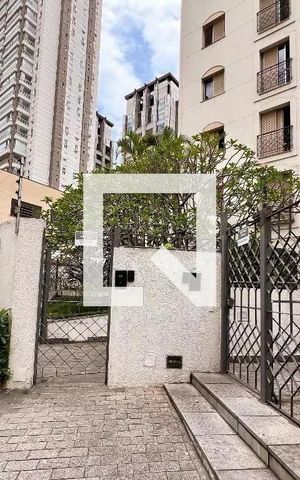 Apartamento à venda com 80m², 2 quartos e 1 vaga Apartamento à venda com 80m², 2 quartos e 1 vagaFachada