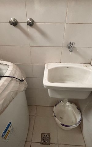 Apartamento à venda com 80m², 2 quartos e 1 vaga Apartamento à venda com 80m², 2 quartos e 1 vagaÁrea de Serviço