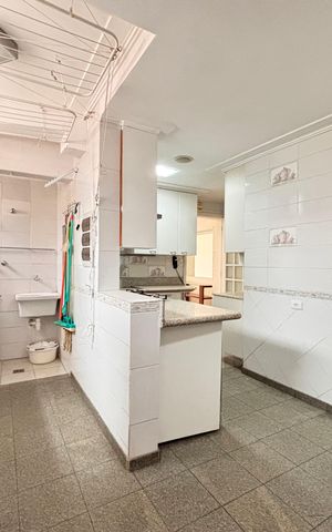 Apartamento à venda com 80m², 2 quartos e 1 vaga Apartamento à venda com 80m², 2 quartos e 1 vagaCozinha