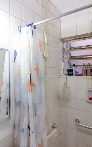 Apartamento à venda com 57m², 2 quartos e sem vaga Apartamento à venda com 57m², 2 quartos e sem vagaBanheiro
