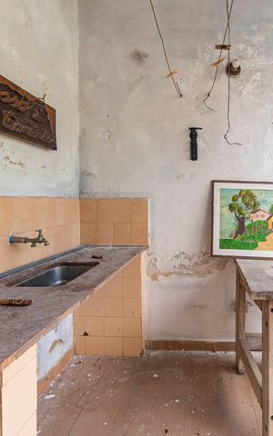 Casa à venda com 385m², 4 quartos e 3 vagas Casa à venda com 385m², 4 quartos e 3 vagasJardim e quintal