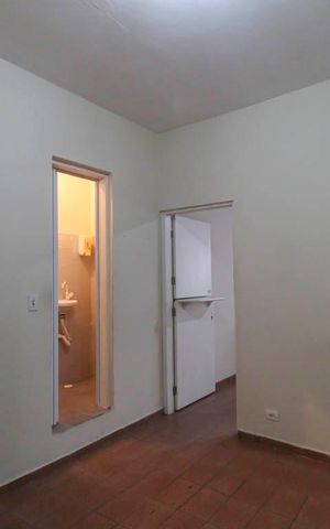 Casa à venda com 234m², 1 quarto e sem vaga Casa à venda com 234m², 1 quarto e sem vagaSala