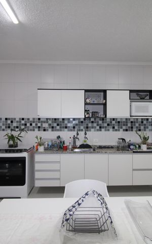 Casa à venda com 120m², 4 quartos e 4 vagasCasa 2 - Cozinha