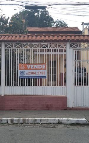 Casa à venda com 120m², 4 quartos e 4 vagas Casa à venda com 120m², 4 quartos e 4 vagasFachada + Placa