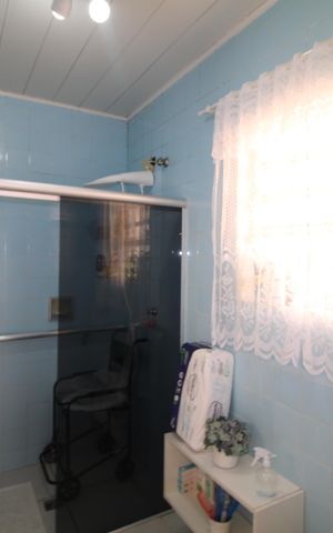 Casa à venda com 120m², 4 quartos e 4 vagasCasa 1 - Banheiro de Serviço
