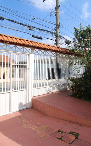 Casa à venda com 120m², 4 quartos e 4 vagasGaragem