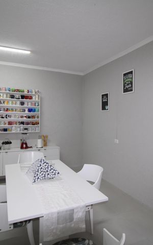 Casa à venda com 120m², 4 quartos e 4 vagasCasa 2 - Cozinha