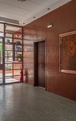 Apartamento à venda com 96m², 2 quartos e sem vaga Apartamento à venda com 96m², 2 quartos e sem vagaÁrea comum - Hall Social