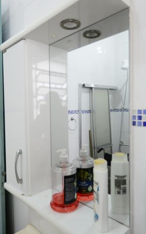 Casa à venda com 180m², 2 quartos e 1 vagaBanheiro