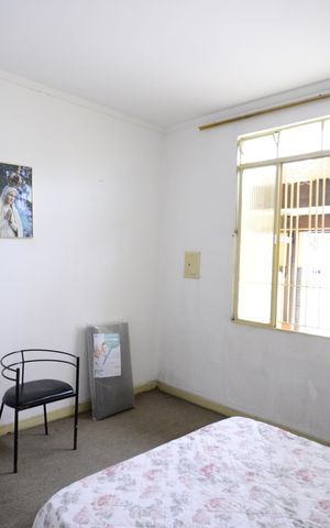 Casa à venda com 180m², 2 quartos e 1 vagaQuarto
