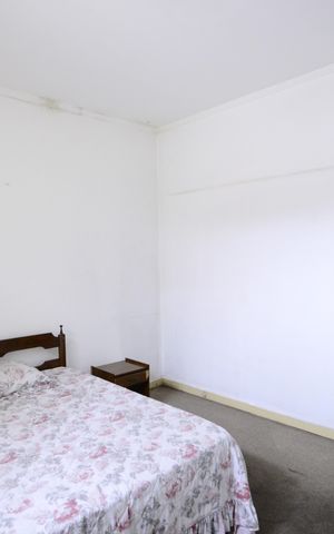 Casa à venda com 180m², 2 quartos e 1 vagaQuarto