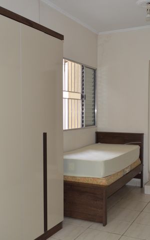 Casa à venda com 180m², 3 quartos e 2 vagasSuíte 2
