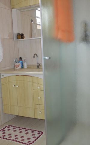 Casa à venda com 180m², 3 quartos e 2 vagasBanheiro da Suíte 2