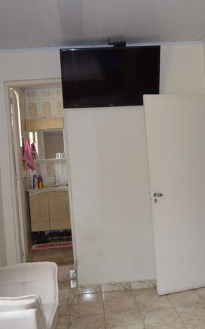 Casa à venda com 180m², 3 quartos e 2 vagasSuíte 1