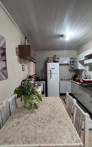 Casa à venda com 160m², 3 quartos e 2 vagas Casa à venda com 160m², 3 quartos e 2 vagasCozinha