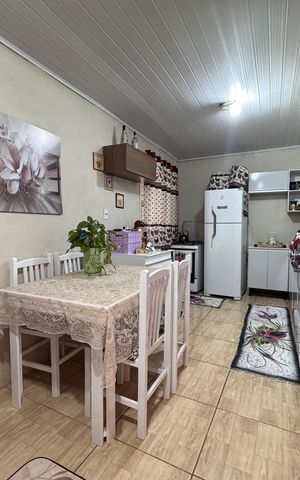 Casa à venda com 160m², 3 quartos e 2 vagas Casa à venda com 160m², 3 quartos e 2 vagasCozinha