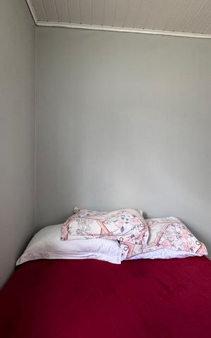 Casa à venda com 160m², 3 quartos e 2 vagas Casa à venda com 160m², 3 quartos e 2 vagasQuarto 2
