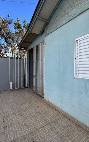 Casa à venda com 160m², 3 quartos e 2 vagas Casa à venda com 160m², 3 quartos e 2 vagasÁrea Externa