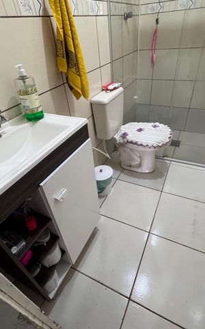 Casa à venda com 160m², 3 quartos e 2 vagas Casa à venda com 160m², 3 quartos e 2 vagasBanheiro Social 1