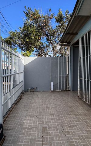 Casa à venda com 160m², 3 quartos e 2 vagas Casa à venda com 160m², 3 quartos e 2 vagasÁrea Externa