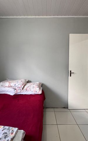 Casa à venda com 160m², 3 quartos e 2 vagas Casa à venda com 160m², 3 quartos e 2 vagasQuarto 1