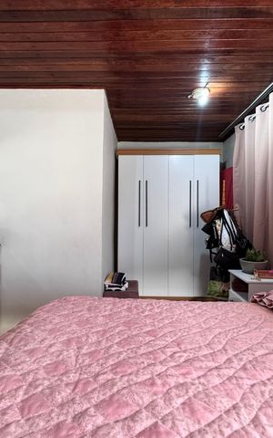 Casa à venda com 160m², 3 quartos e 2 vagas Casa à venda com 160m², 3 quartos e 2 vagasQuarto