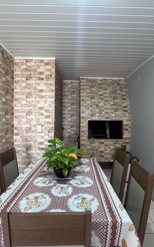 Casa à venda com 160m², 3 quartos e 2 vagas Casa à venda com 160m², 3 quartos e 2 vagasCozinha e Área de Serviço