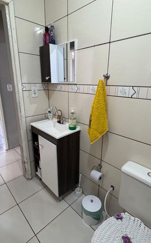 Casa à venda com 160m², 3 quartos e 2 vagas Casa à venda com 160m², 3 quartos e 2 vagasBanheiro Social 1