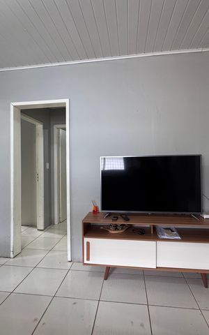 Casa à venda com 160m², 3 quartos e 2 vagas Casa à venda com 160m², 3 quartos e 2 vagasSala