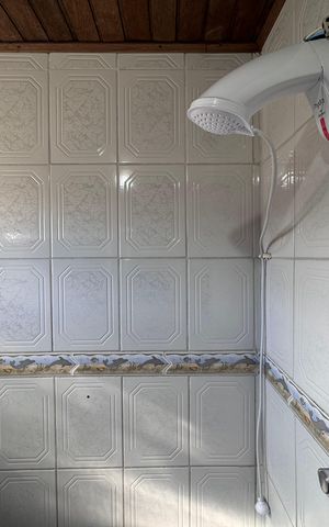 Casa à venda com 160m², 3 quartos e 2 vagas Casa à venda com 160m², 3 quartos e 2 vagasBanheiro Social 2