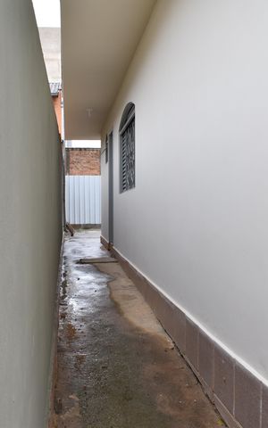 Casa para alugar com 66m², 2 quartos e 1 vagaCorredor externo