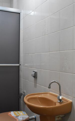 Casa para alugar com 66m², 2 quartos e 1 vagaBanheiro 2