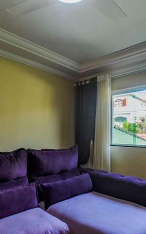 Casa à venda com 192m², 3 quartos e 5 vagas Casa à venda com 192m², 3 quartos e 5 vagasSala