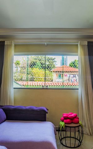 Casa à venda com 192m², 3 quartos e 5 vagas Casa à venda com 192m², 3 quartos e 5 vagasSala