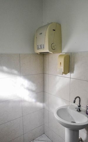 Casa à venda com 192m², 3 quartos e 5 vagas Casa à venda com 192m², 3 quartos e 5 vagasEdicula/Banheiro