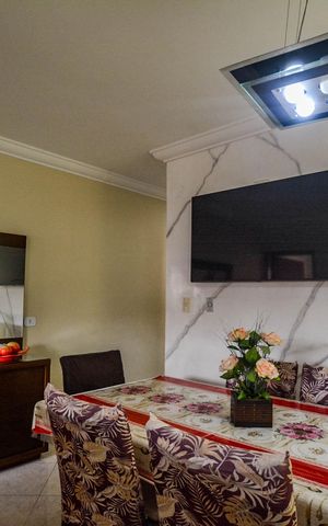 Casa à venda com 192m², 3 quartos e 5 vagas Casa à venda com 192m², 3 quartos e 5 vagasCozinha