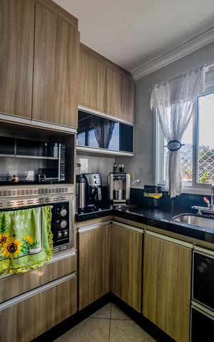 Casa à venda com 192m², 3 quartos e 5 vagas Casa à venda com 192m², 3 quartos e 5 vagasCozinha