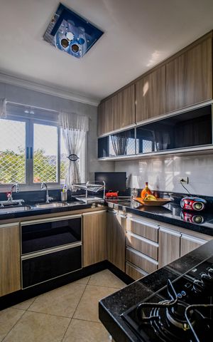 Casa à venda com 192m², 3 quartos e 5 vagas Casa à venda com 192m², 3 quartos e 5 vagasCozinha