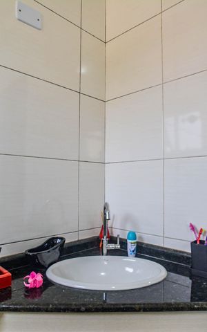 Casa à venda com 192m², 3 quartos e 5 vagas Casa à venda com 192m², 3 quartos e 5 vagasBanheiro/Suite