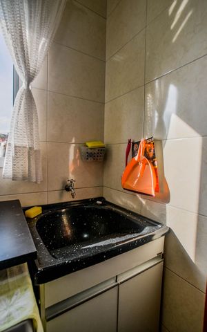 Casa à venda com 192m², 3 quartos e 5 vagas Casa à venda com 192m², 3 quartos e 5 vagasÁrea de Serviço