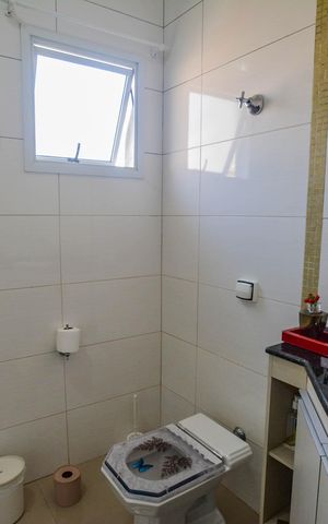 Casa à venda com 192m², 3 quartos e 5 vagas Casa à venda com 192m², 3 quartos e 5 vagasBanheiro/Suite