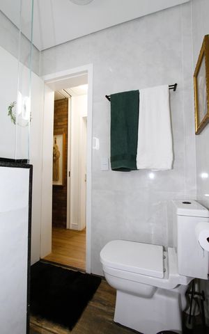 Apartamento à venda com 57m², 2 quartos e 2 vagasBanheiro Social