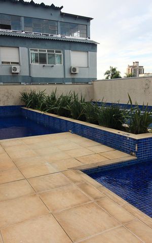 Apartamento à venda com 83m², 3 quartos e 2 vagas Apartamento à venda com 83m², 3 quartos e 2 vagasÁrea comum - Piscina