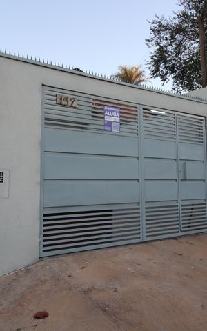Casa para alugar com 70m², 2 quartos e 2 vagasPlaca QuintoAndar 