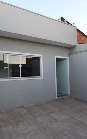 Casa para alugar com 70m², 2 quartos e 2 vagasGaragem