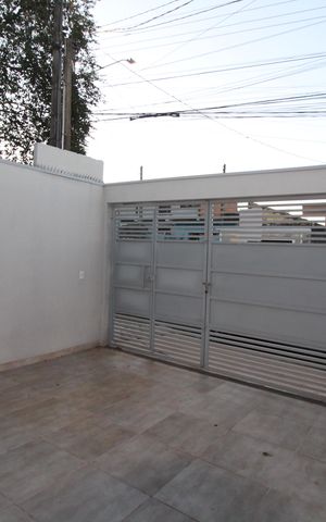Casa para alugar com 70m², 2 quartos e 2 vagasGaragem