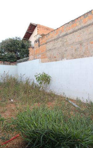 Casa para alugar com 70m², 2 quartos e 2 vagasQuintal