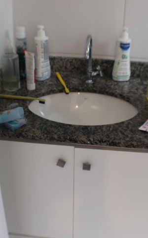 Apartamento à venda com 87m², 2 quartos e 1 vaga Apartamento à venda com 87m², 2 quartos e 1 vagaBanheiro da Suíte