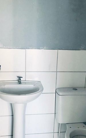 Apartamento para alugar com 54m², 2 quartos e 1 vaga Apartamento para alugar com 54m², 2 quartos e 1 vagaBanheiro