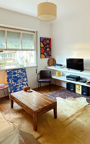 Apartamento à venda com 100m², 3 quartos e sem vaga Apartamento à venda com 100m², 3 quartos e sem vagaSala